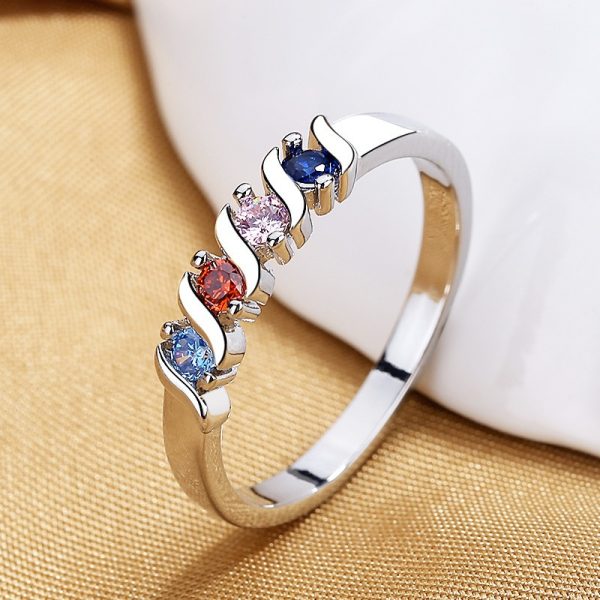 Elegant Family Birthstones Ring - A Timeless Keepsake