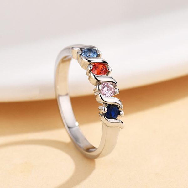 Elegant Family Birthstones Ring - A Timeless Keepsake